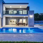 Fa Exclusive * Zadar