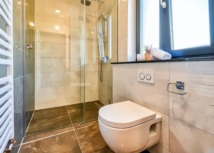 Fa Exclusive بيت للعطل