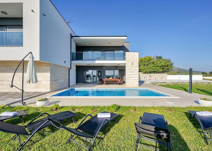 Fa Exclusive بيت للعطل زادار